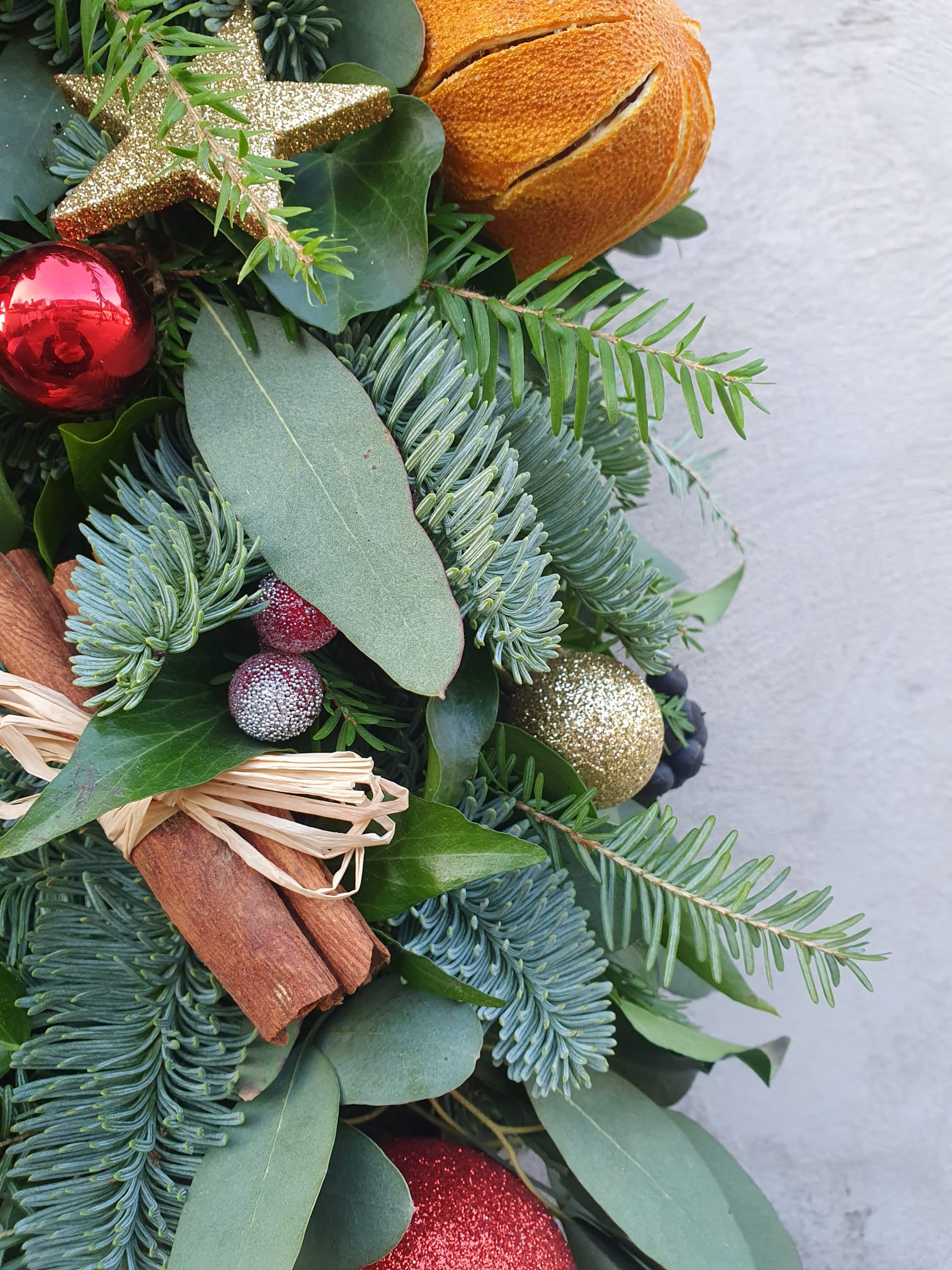 Red and Gold Christmas Wreath - Image 2