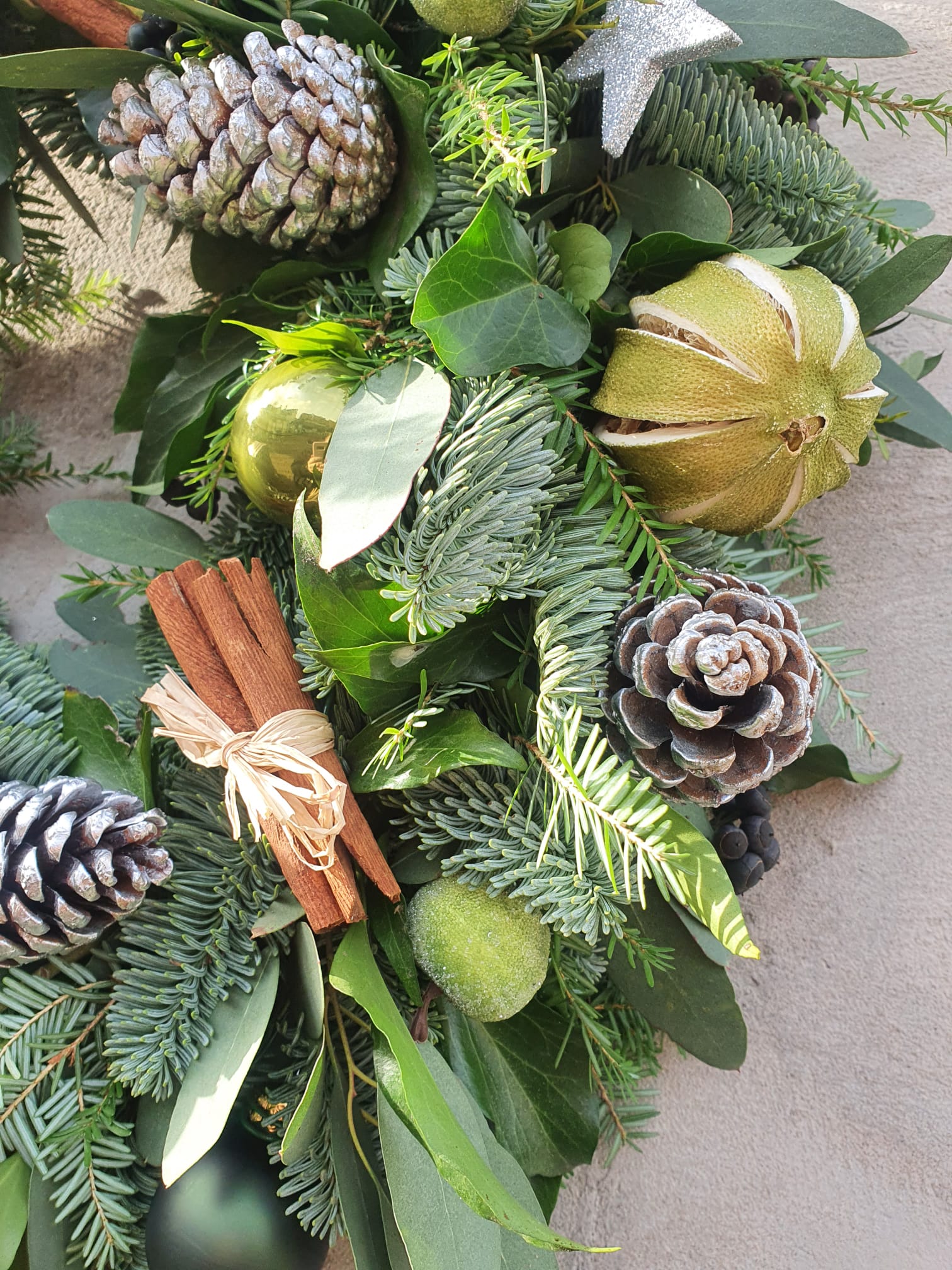 Green Christmas Wreath - Image 2